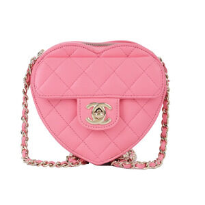 Chanel 22S Pink Small Runway Heart Quilted Flap Chain Shoulder Crossbody Bag
